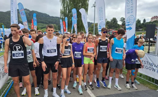Bieg na 1 km cieszył się wielkim zainteresowaniem na Festiwalu Biegowym w Piwnicznej - 1